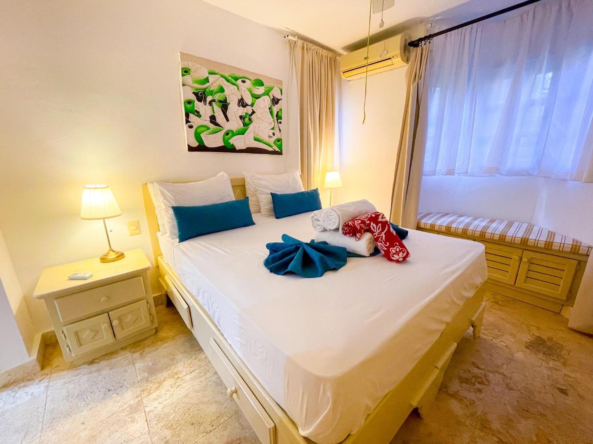 Sunny Seascape Villas & Aparts Hotel Wifi Bbq Los Corales Bavaro Beach Club & Spa بونتا كانا المظهر الخارجي الصورة